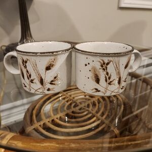 Vintage Midwinter Wheatsheaf Mugs